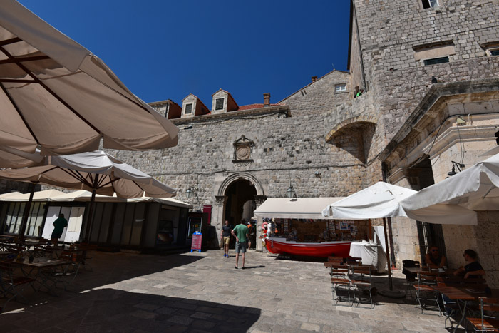 Poort aan Haven Dubrovnik in Dubrovnic / KROATI 