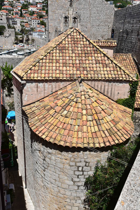 Vervallen kerk Dubrovnik in Dubrovnic / KROATI 