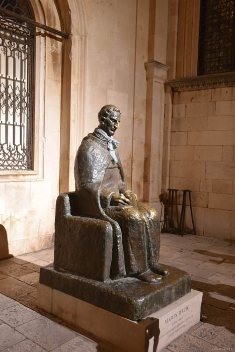 Marin Drzik statue Dubrovnik in Dubrovnic / CROATIA 