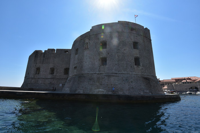 Gebouw Dubrovnik in Dubrovnic / KROATI 