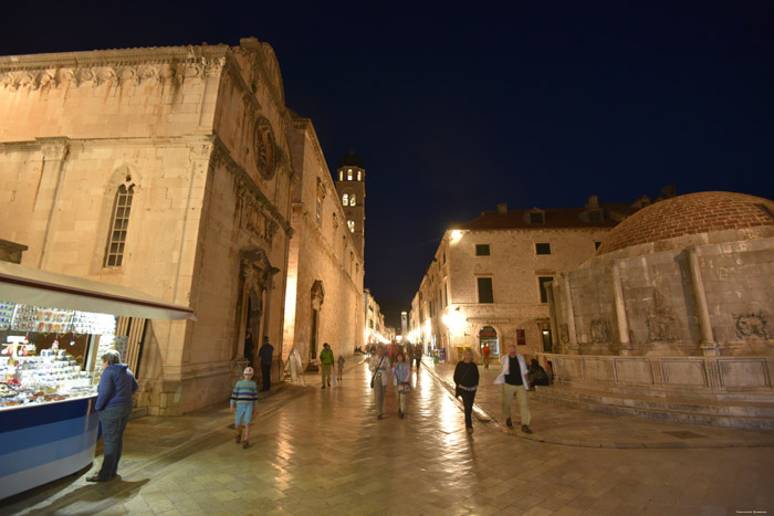 Straatzicht Placa Ul. Dubrovnik in Dubrovnic / KROATI 