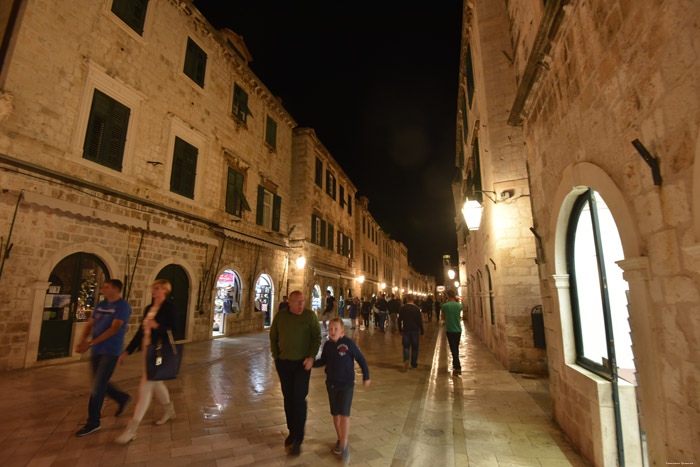 Straatzicht Placa Ul. Dubrovnik in Dubrovnic / KROATI 