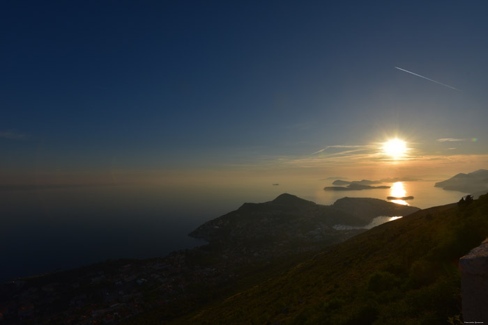 Vue et Coucher du Soleil Direction Nord Mar Adriatique Dubrovnik  Dubrovnic / CROATIE 