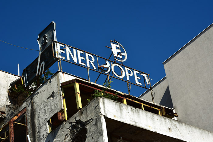 Appartementsgebouw met oorlogsschade Mostar / Boznie-Herzegovina 