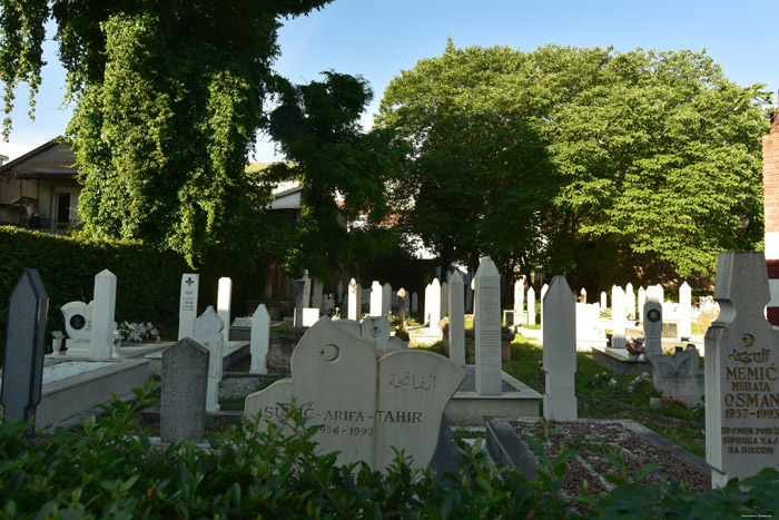 Graveyard with many 1993 victims Mostar / Bosnia-Herzegovina 