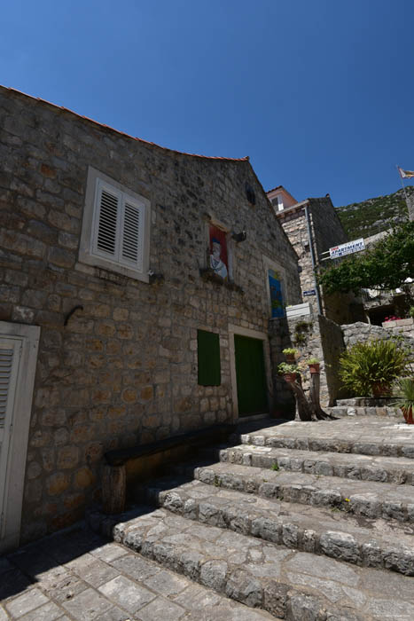 House with nice blinds Ston / CROATIA 