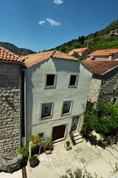 House with nice blinds Ston / CROATIA 