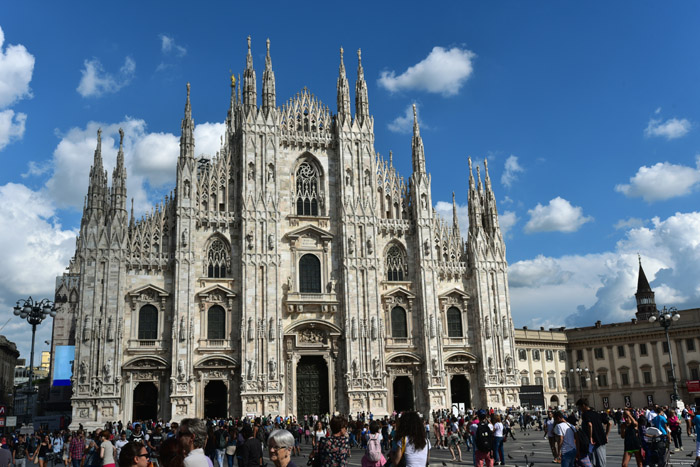 Onze-Lieve-Vrouwe-Geboortecathedraal (Dome) Milaan / Italië 