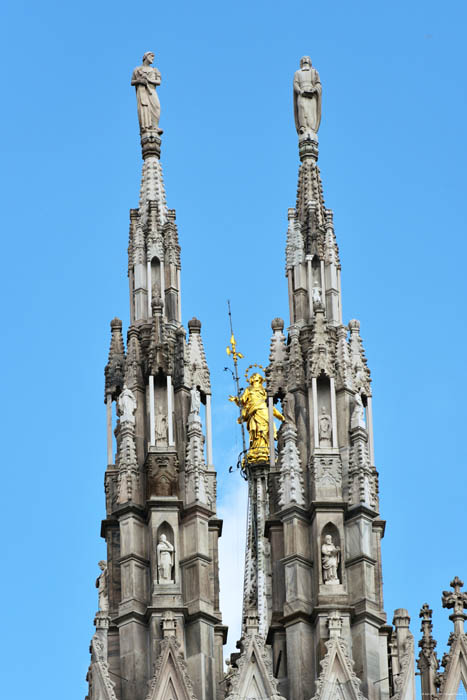 Saint Mary of the Navity Cathedral (Duomo) Milan (Milano) / Italia 