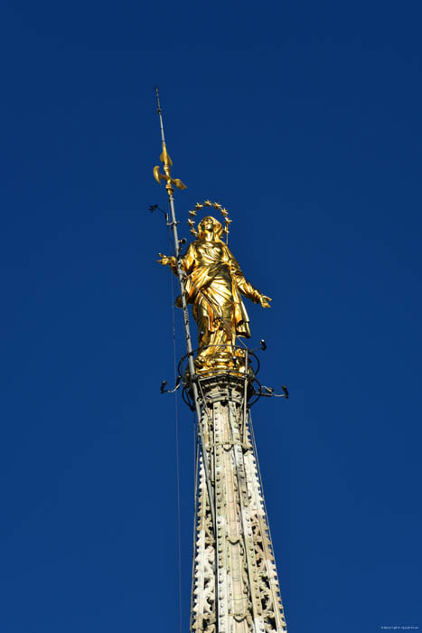 Onze-Lieve-Vrouwe-Geboortecathedraal (Dome) Milaan / Italië 