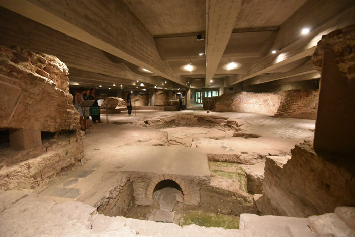 Onze-Lieve-Vrouwe-Geboortecathedraal (Dome) Milaan / Italië 