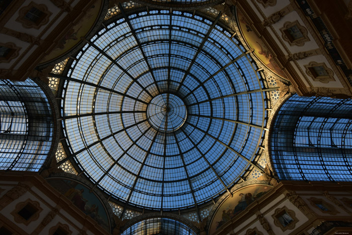 Victor Emmanuel II Galeria (Vittirio Emanuele II) Milan (Milano) / Italia 