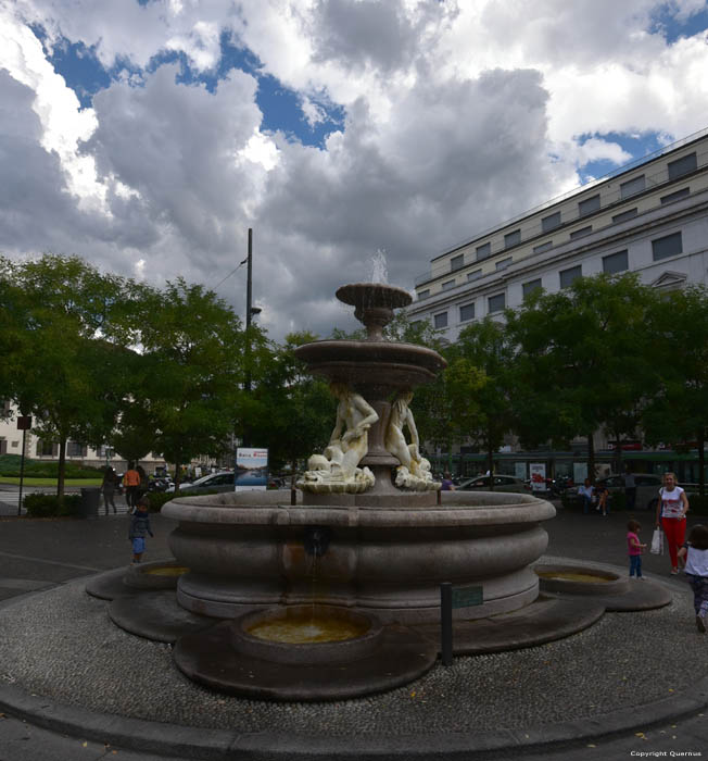 Fontaine Piermarini Milan / Italie 