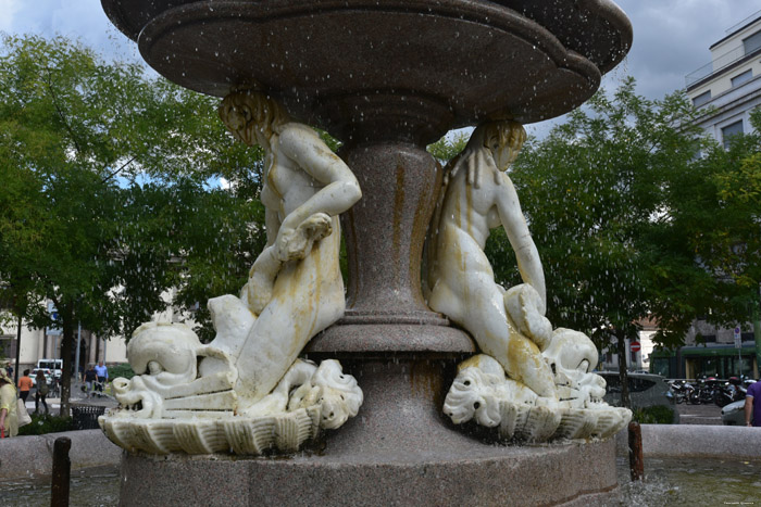 Fontaine Piermarini Milan / Italie 