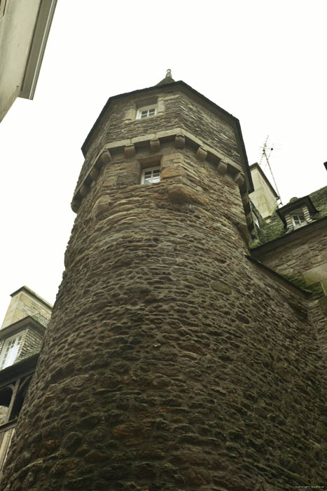 Courtyard La Houssaye Saint-Malo / FRANCE 