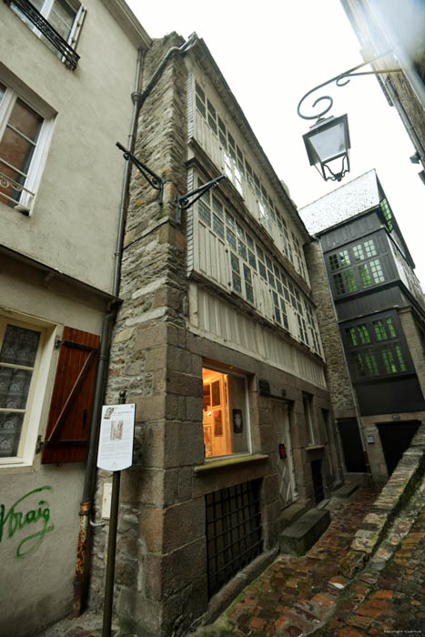 Maison Internationale des Poetes et crivains Saint-Malo / FRANCE 