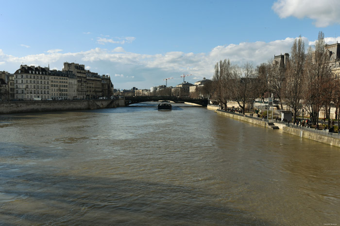 Seine Parijs in Paris / FRANKRIJK 