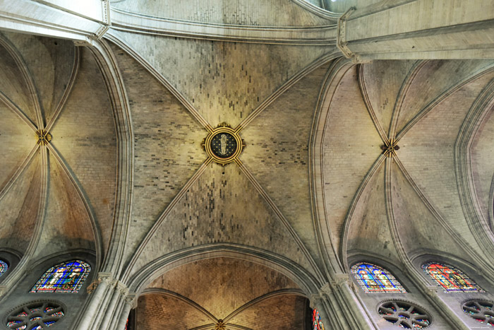 Cathdrale Notre Dame Paris / FRANCE 