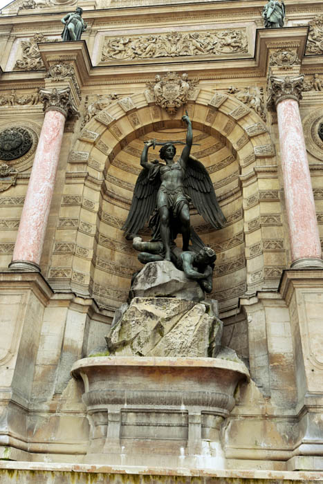 Sint-Michel Fontein Parijs in Paris / FRANKRIJK 