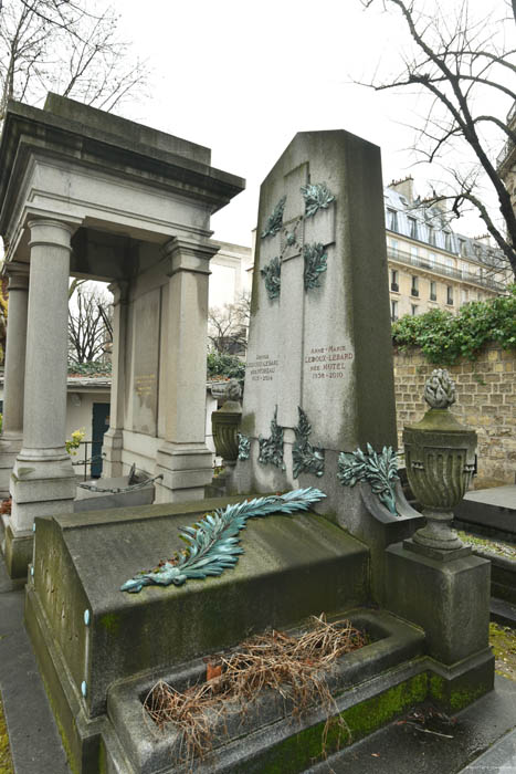 Montparnasse Graveyard Paris / FRANCE 