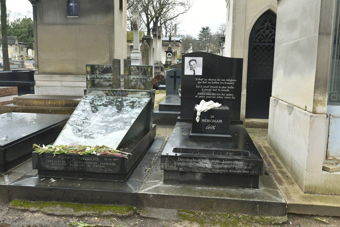 Montparnasse Graveyard Paris / FRANCE 