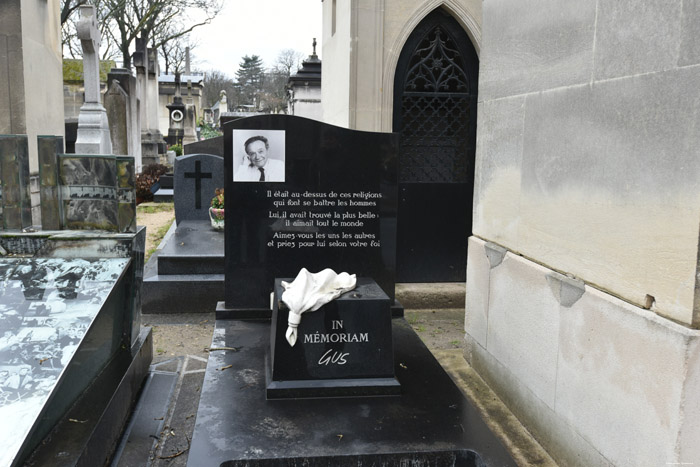 Montparnasse Graveyard Paris / FRANCE 