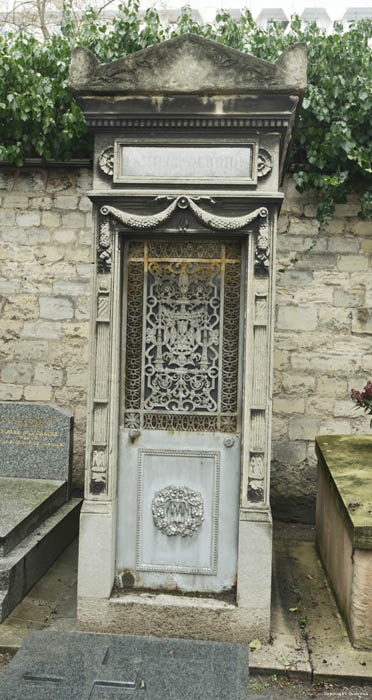 Tombe Famille Deroide Paris / FRANCE 