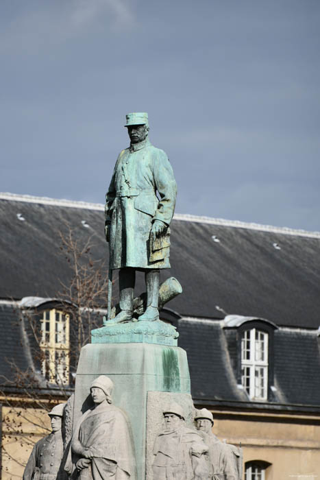 Standbeeld Parijs in Paris / FRANKRIJK 