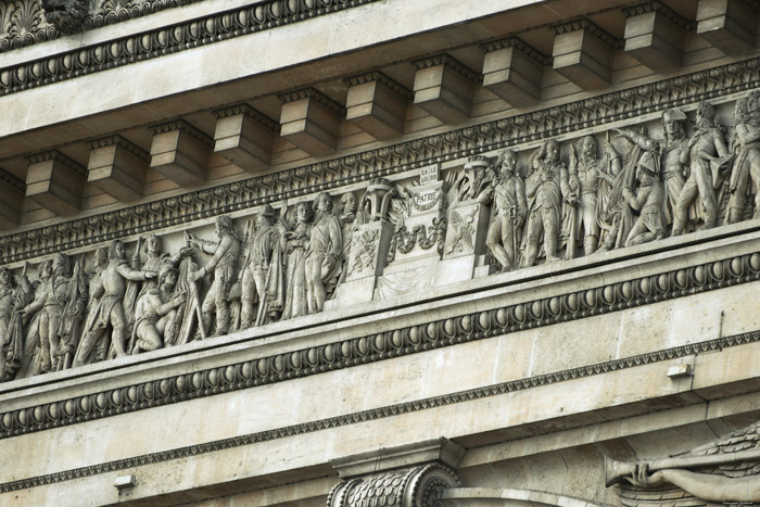 Arc de Triomphe Parijs in Paris / FRANKRIJK 