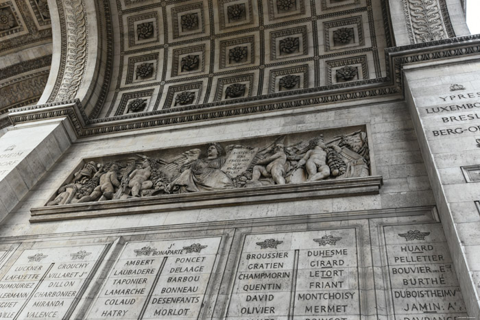 Arc de Triomphe Parijs in Paris / FRANKRIJK 