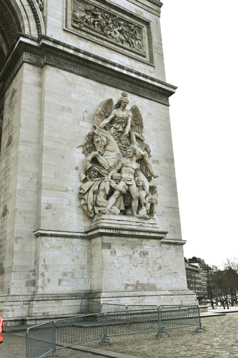 Arc de Triomphe Parijs in Paris / FRANKRIJK 