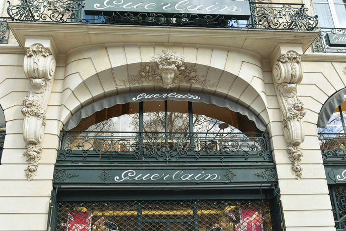 Guerlain Parijs in Paris / FRANKRIJK 