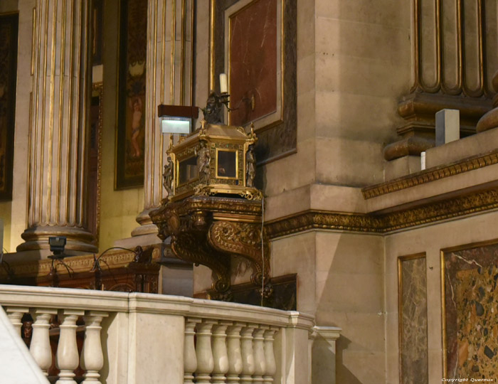 Kerk van Madeleen (Madeleine) Parijs in Paris / FRANKRIJK 