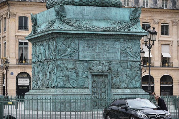 Zuil Parijs in Paris / FRANKRIJK 