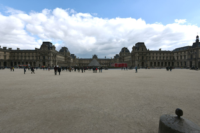 Louvre Paris / FRANCE 