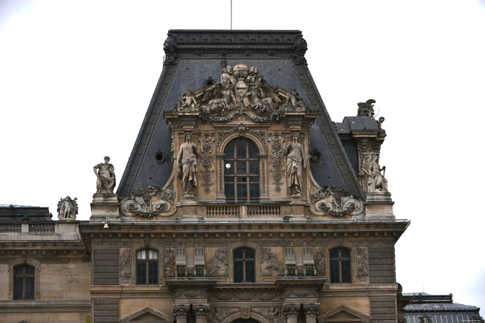 Louvre Parijs in Paris / FRANKRIJK 