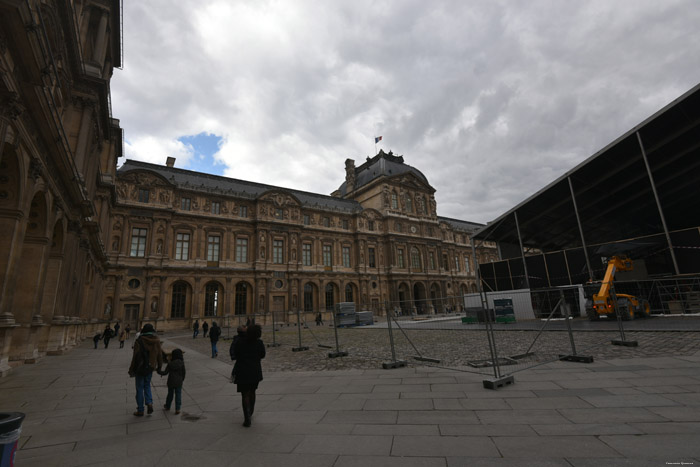 Louvre Parijs in Paris / FRANKRIJK 