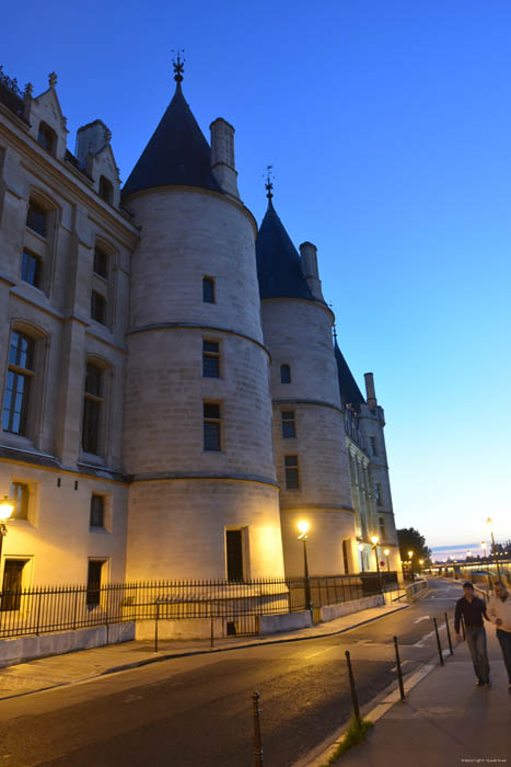 Oude Burcht Parijs in Paris / FRANKRIJK 