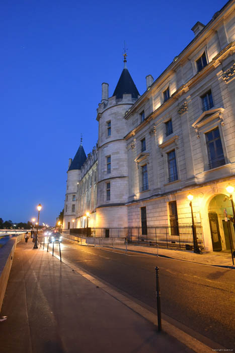 Old Castle Paris / FRANCE 