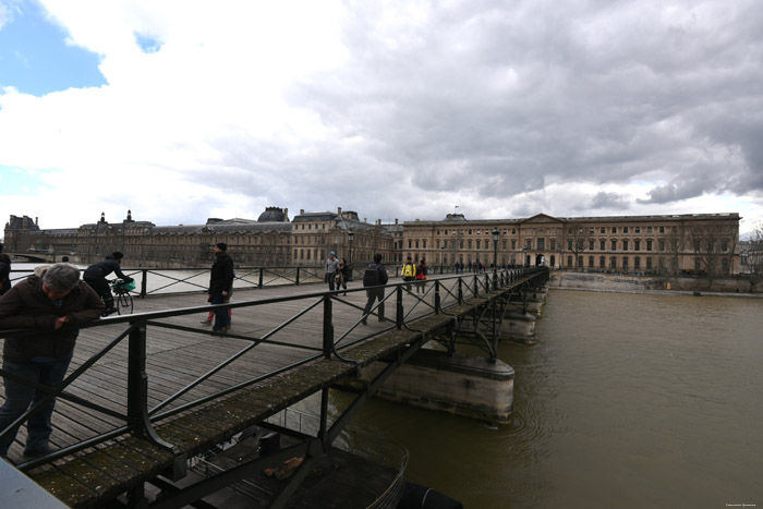 Brug van de Kunsten Parijs in Paris / FRANKRIJK 