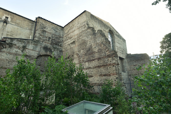 Cluny Museum - Middle Age Garden Paris / FRANCE 