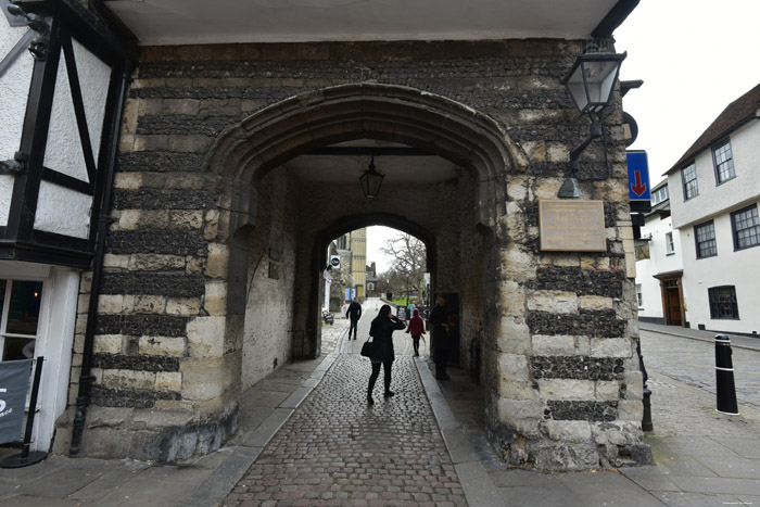 Kerkhofpoort of Chertsey Poort of Jaspers Poorthuis Rochester / Engeland 