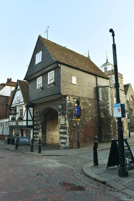 Kerkhofpoort of Chertsey Poort of Jaspers Poorthuis Rochester / Engeland 