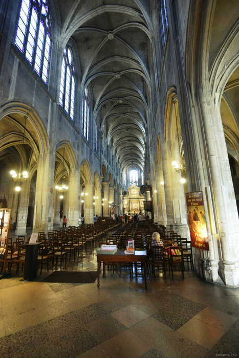 Saint Nicolas in the fields church Paris / FRANCE 