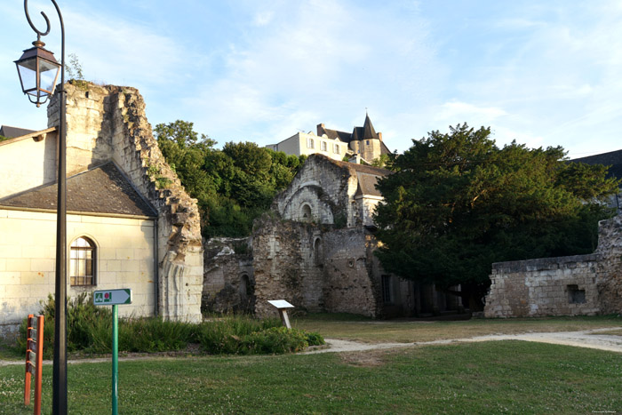 Vroegere Sint-Petruskerk en Abdij Sint-Nicolaas Nobilis Montreuil-Bellay / FRANKRIJK 