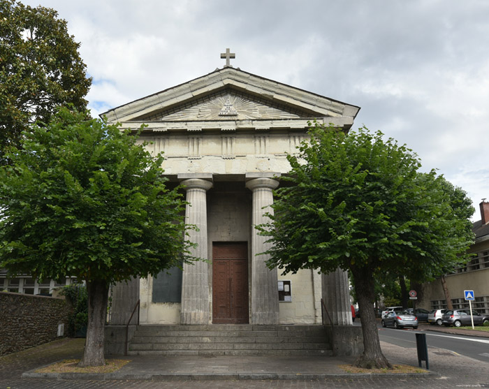 Protest Church - Temple Saumur / FRANCE 