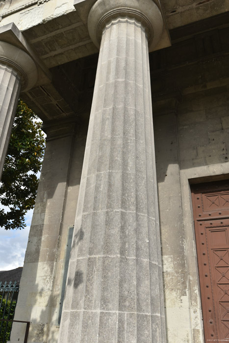 Protest Church - Temple Saumur / FRANCE 