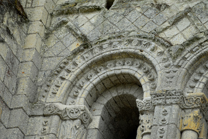 Onze-Lieve-Vrouwekerk (Cunault) Chnehutte-Trves-Cunault / FRANKRIJK 
