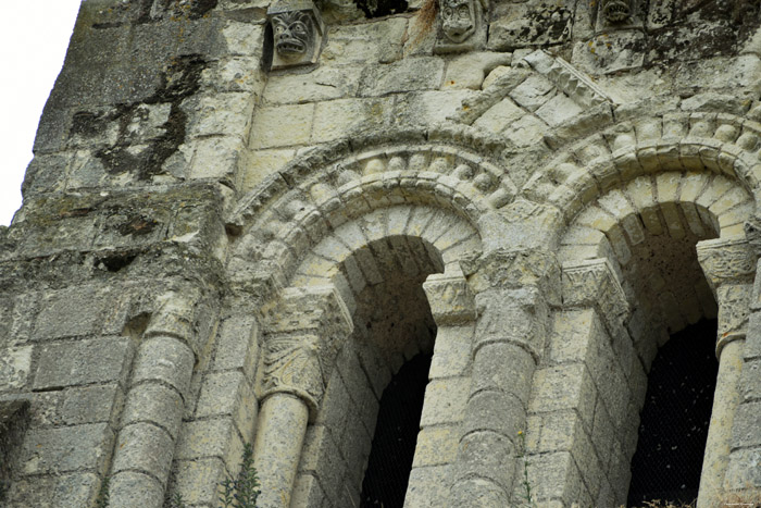 Onze-Lieve-Vrouwekerk (Cunault) Chnehutte-Trves-Cunault / FRANKRIJK 