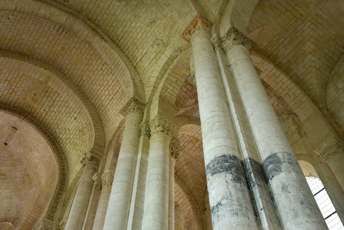 Onze-Lieve-Vrouwekerk (Cunault) Chnehutte-Trves-Cunault / FRANKRIJK 